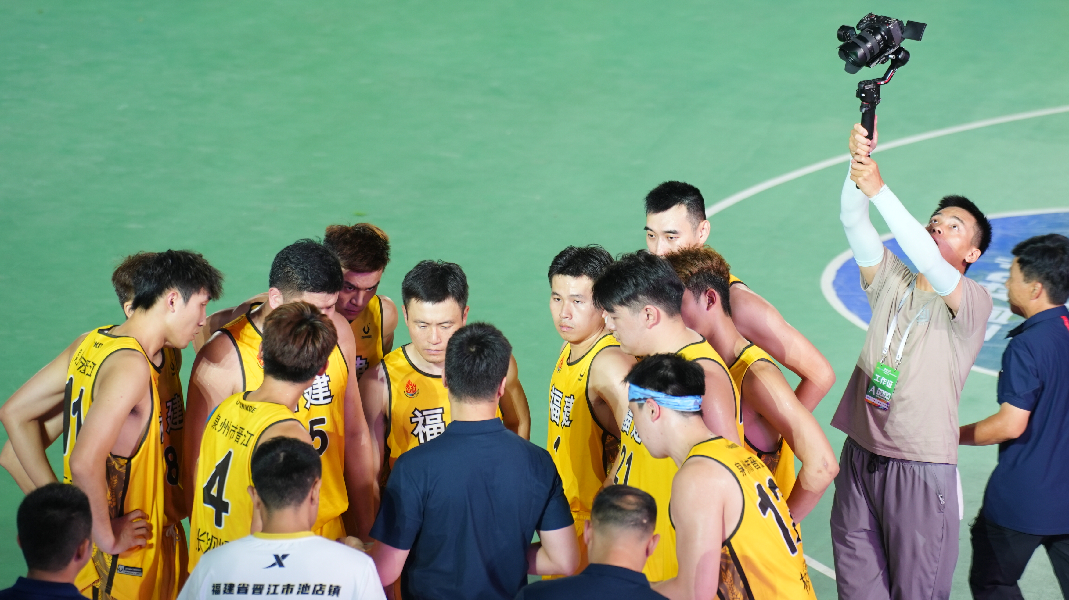 全国“村BA”南部赛区收官，东道主辰溪队力挽狂澜获季军：通过篮球感受到快乐和团结