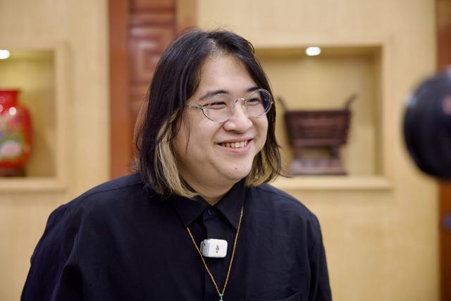 十五运会首批门票正式开售，首批观众线下顺利购票
