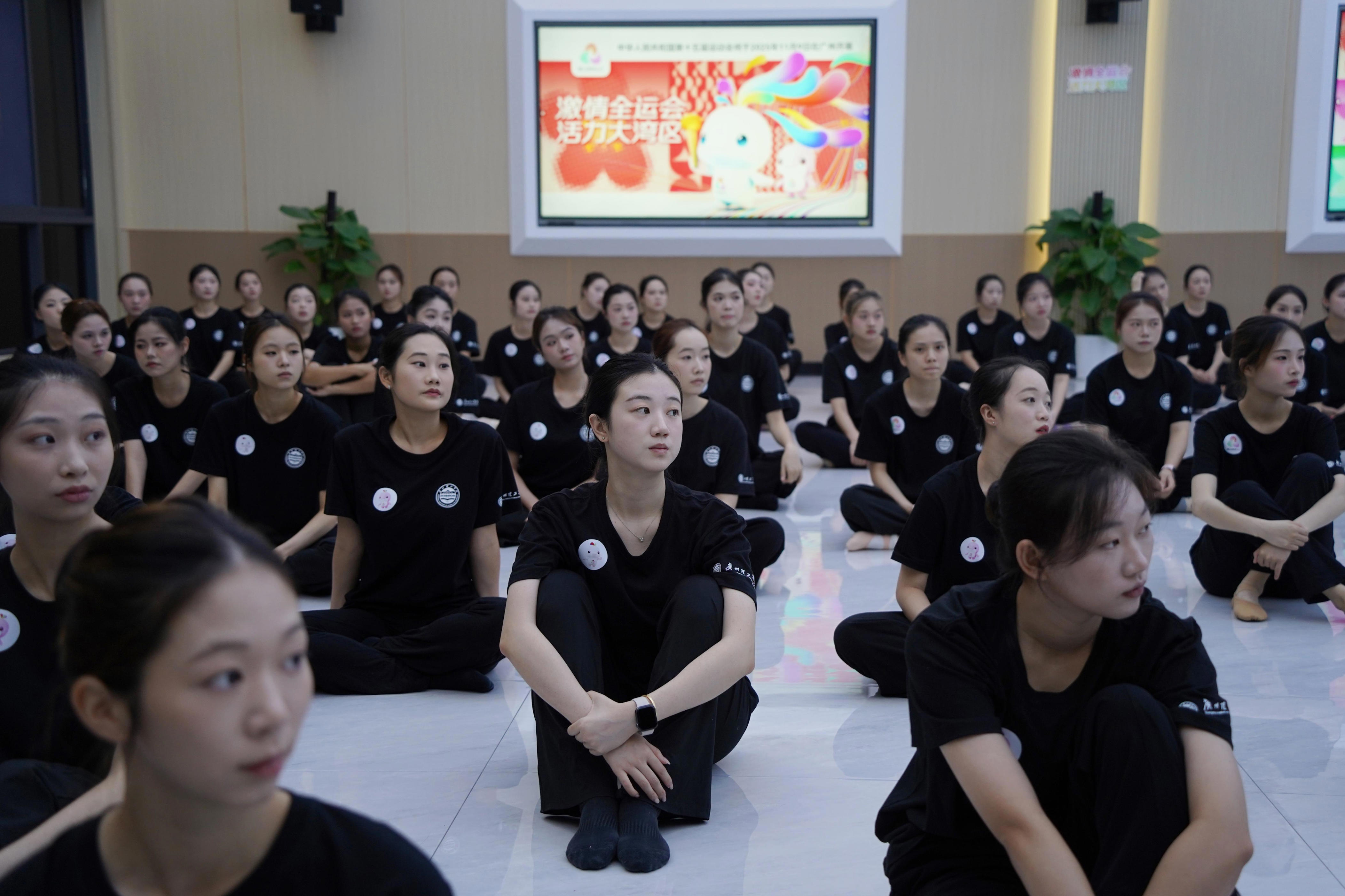 十五运开幕式彩排画面首曝光！执行总监张玮琳：“进度符合预期，即将转场奥体中心”