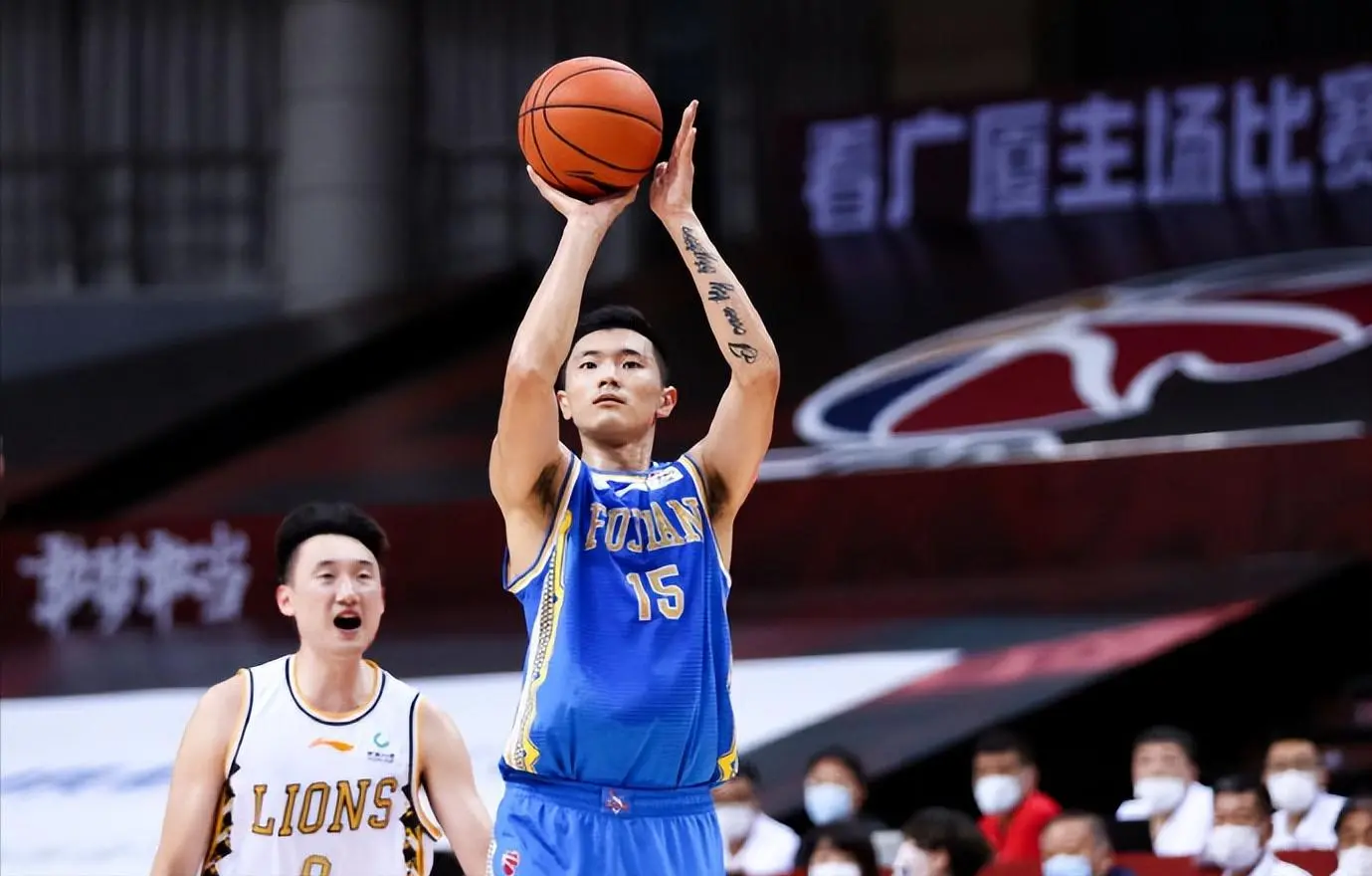 曝陈林坚加盟山东男篮年薪高达550万