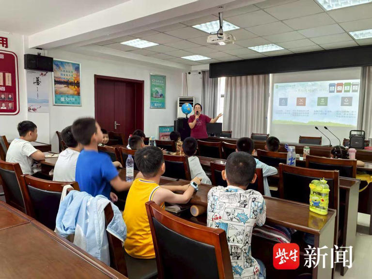 800 余名青少年参与！镇江 “童眼看城管 垃圾分类‘镇’精彩” 夏令营圆满收官