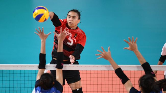 女排国家队主力 做手术成为真男人 参加国际排联教练培训班
