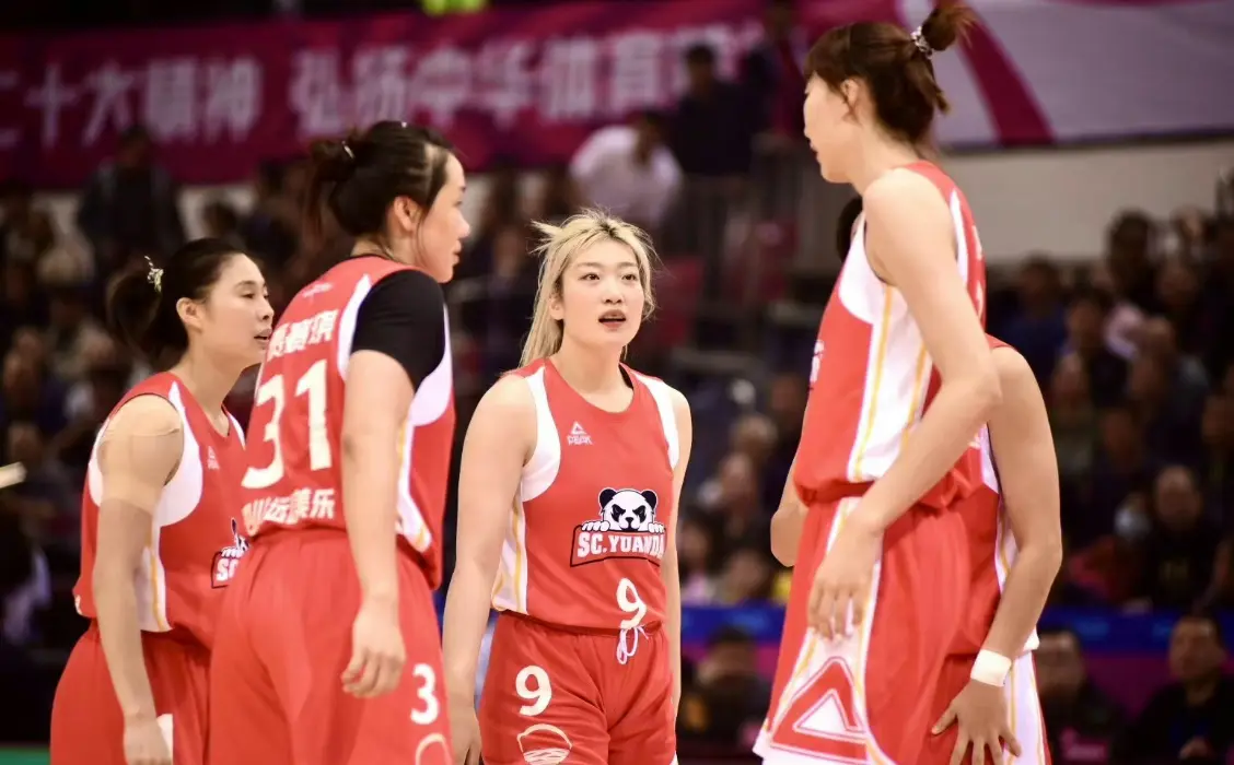 CBA热闹WCBA萧条！蒙津黑退出四川独大 张子宇+杨舒予独木难支
