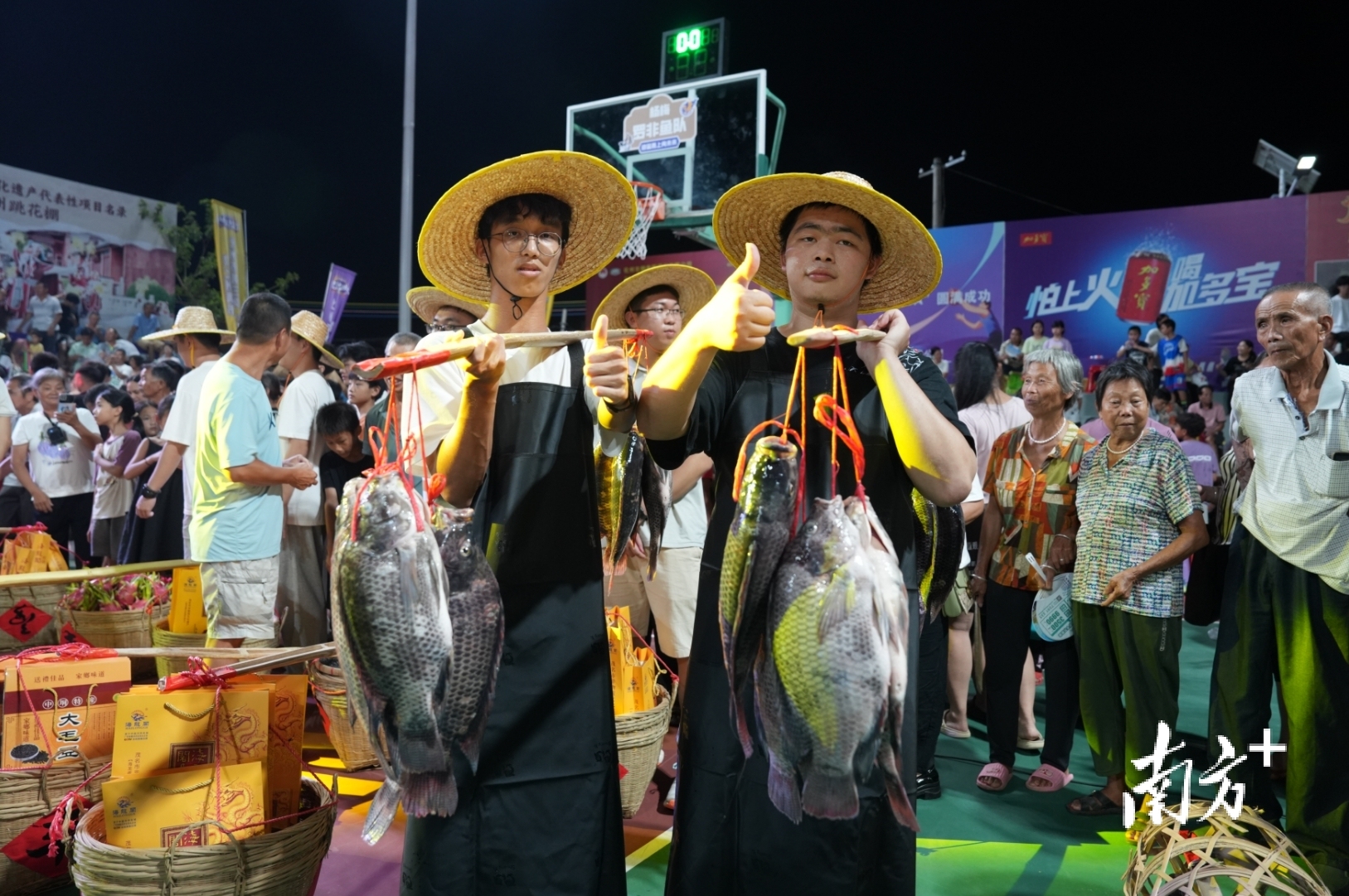从绽放的万千笑脸，看化州“村BA”的别样丰收