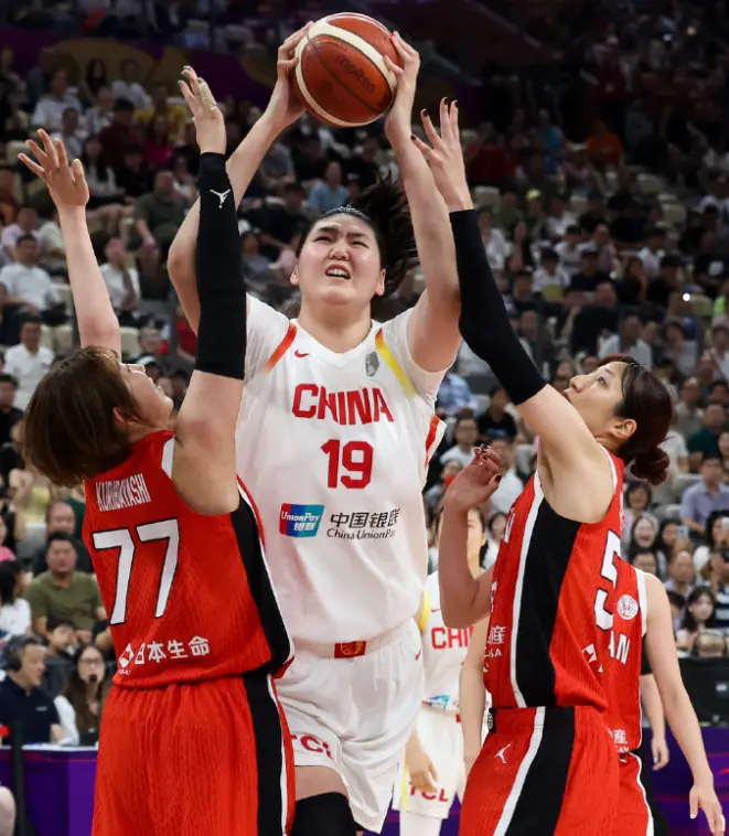 CBA热闹WCBA萧条！蒙津黑退出四川独大 张子宇+杨舒予独木难支