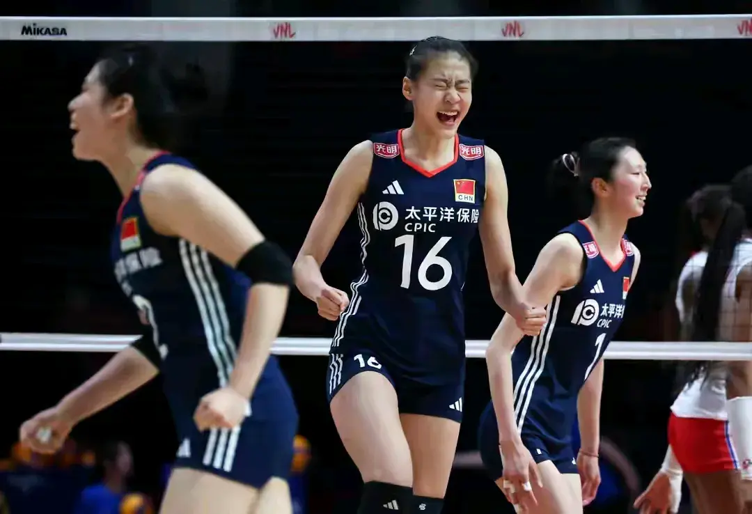 王奥芊从国家队新星到东亚赛替补 她到底怎么了？