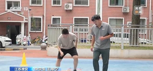 暑假点“体育外卖”，教练上门教跳绳，孩子成绩却大涨！