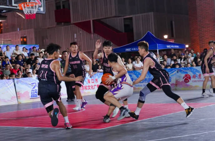 前NBA球星现身2025“海口杯”篮球联赛琼山赛区决赛现场