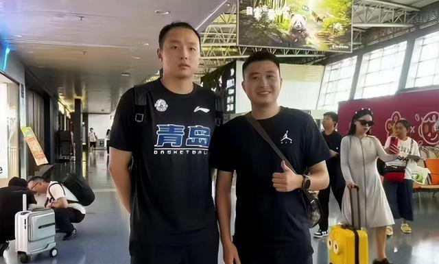 广东宏远新签外援遭质疑，上海2新星转会辽宁，青岛浙江交易达成