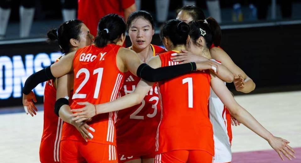 央视直播中国女排VS法国，国际排联官宣开球时间，惠若琪解说获赞