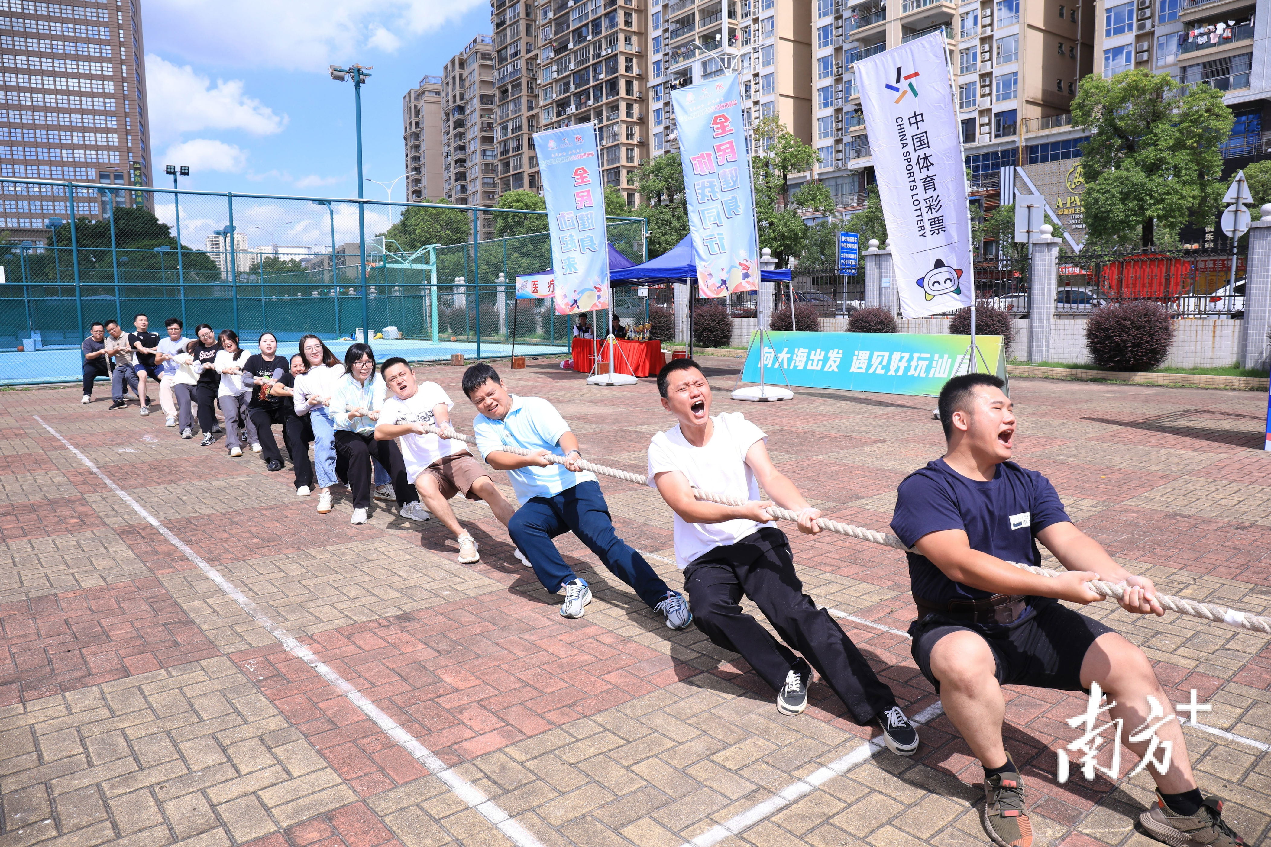 喜迎十五运！百县拔河比赛汕尾市级赛太燃了