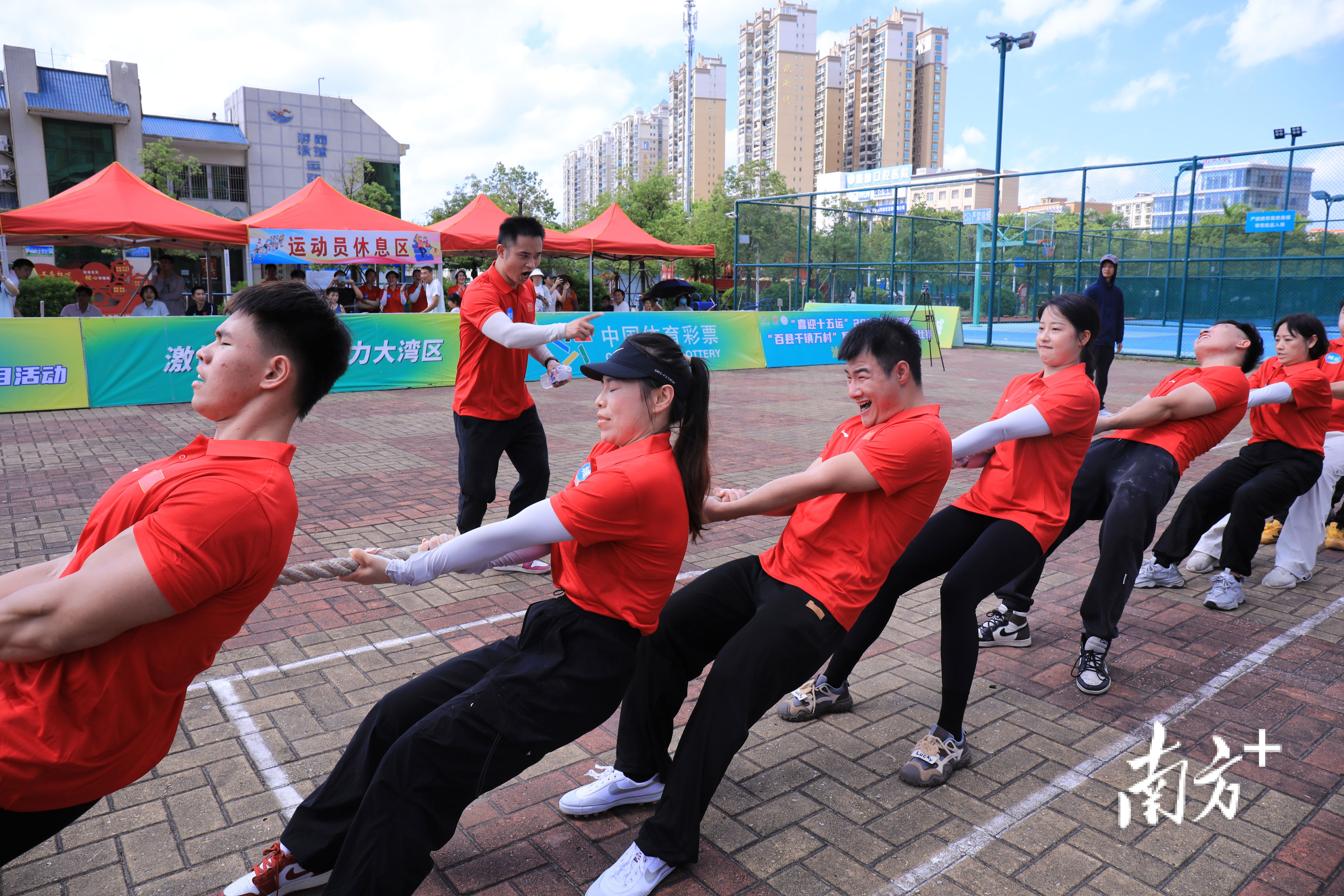 喜迎十五运！百县拔河比赛汕尾市级赛太燃了