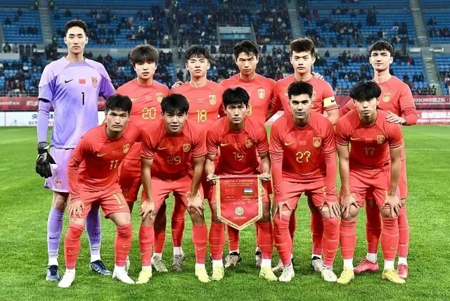 U22国足亚预赛23人名单：王钰栋领衔强阵！胡荷韬压哨入围 4将被裁