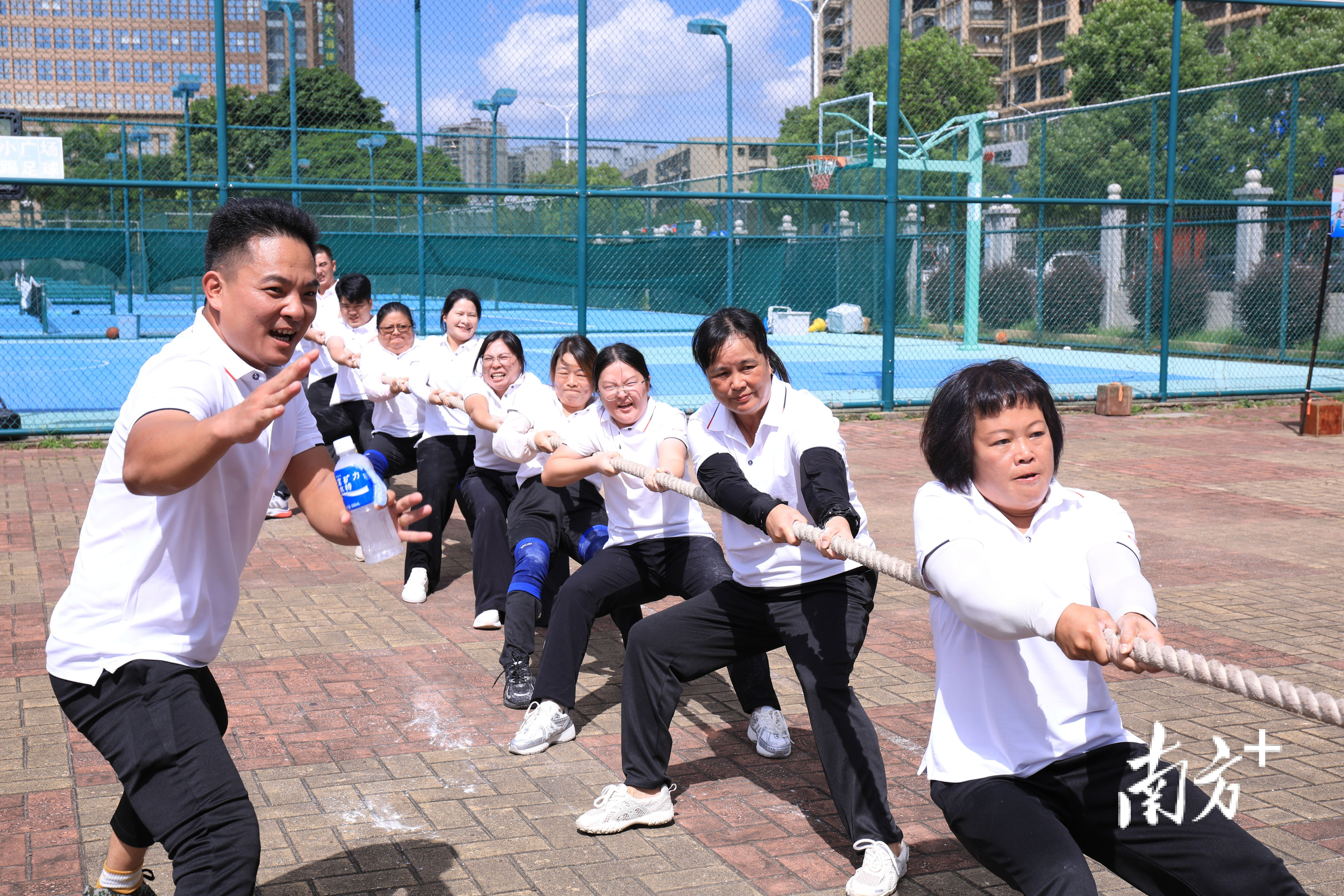 喜迎十五运！百县拔河比赛汕尾市级赛太燃了