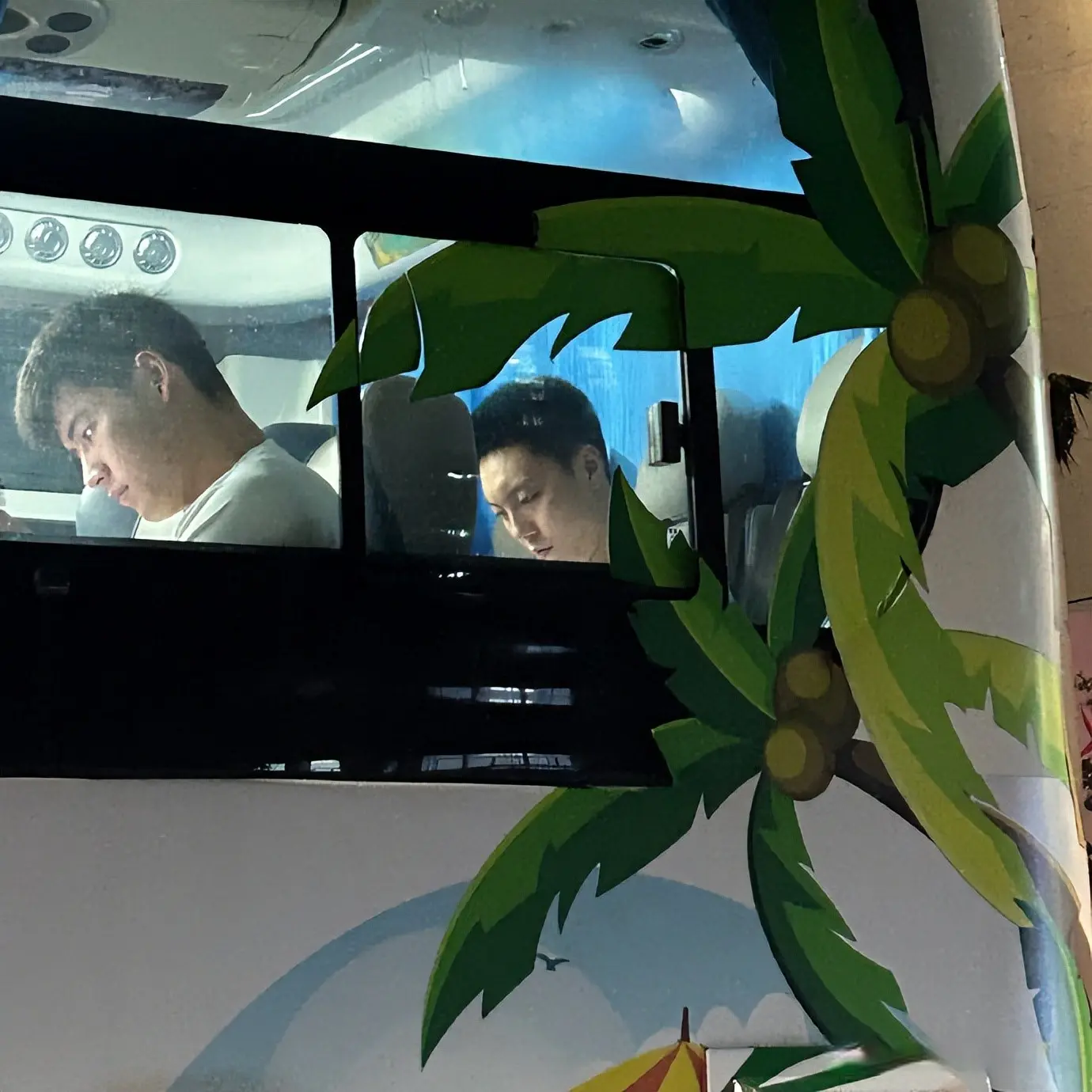 广东88-82胜美国肯塔基 徐杰23分 双方火药味十足 胡明轩已抵达海南