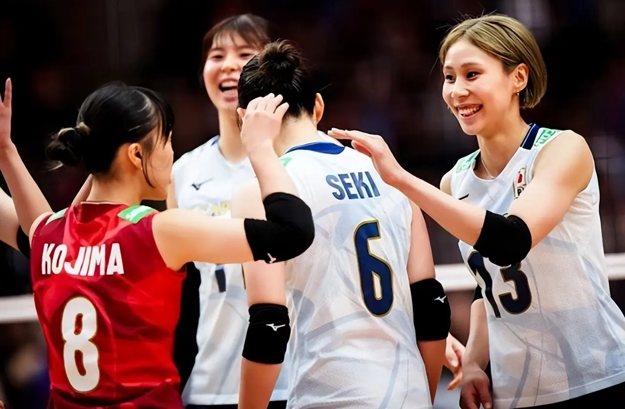 女排世锦赛3-2、3-0！两队率先进入八强，卫冕冠军+东道主出局