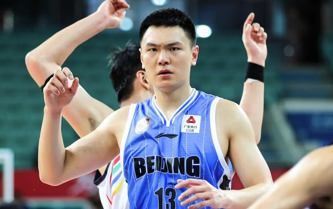 正式退役！北京首钢四年三冠功勋老臣转型成为梯队教练，为球队打造未来