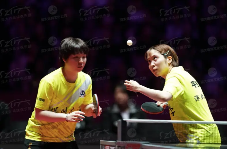 孙颖莎双线作战拿两分！再次客串教练，蒯曼又上演让二追三好戏