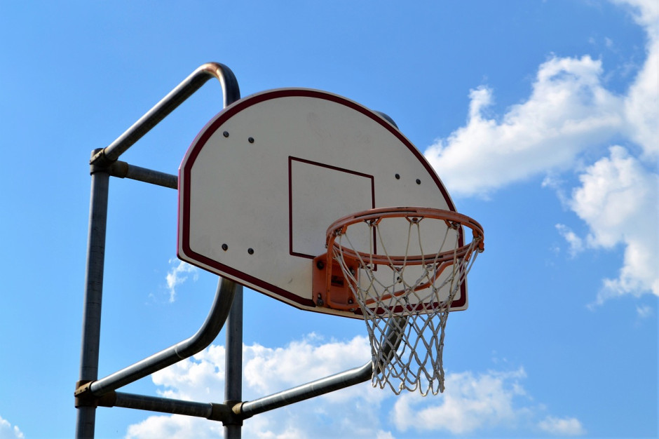 CBA疯狂一夏：赵睿张镇麟领衔大牌换队 诸强军备竞赛北京欲大结局