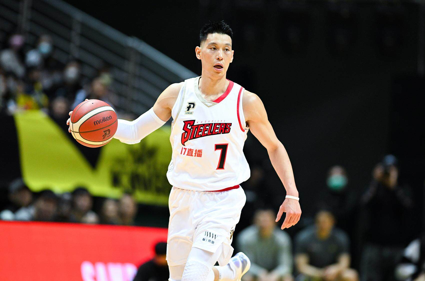 再见“林疯狂”！37岁林书豪正式宣布退役：告别15年职业生涯