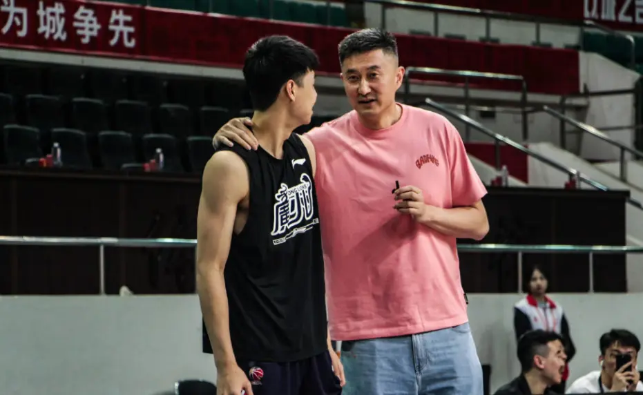 曝萨姆纳加盟广东宏远，携手杜锋，剑指CBA总冠军