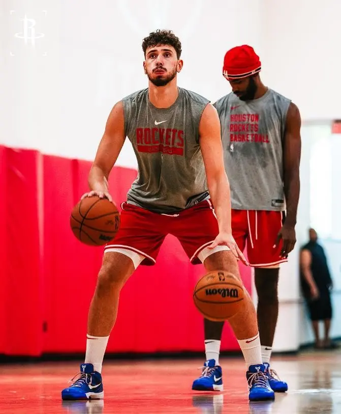 欧锦赛3场34投24中！命中率7成！恭喜火箭队，明星高塔投篮更准了