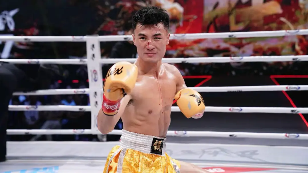 白天上班打卡，夜里出国打人！位威阳:都是生活所迫……