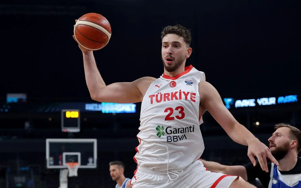 欧锦赛3场34投24中！命中率7成！恭喜火箭队，明星高塔投篮更准了