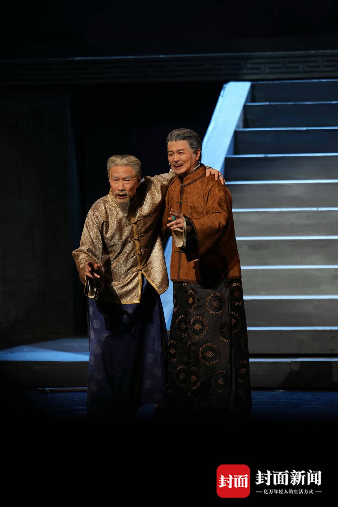 话剧《大宅门》里武文双全的“白七爷”吴樾：演员拼的是文化丨谈艺录