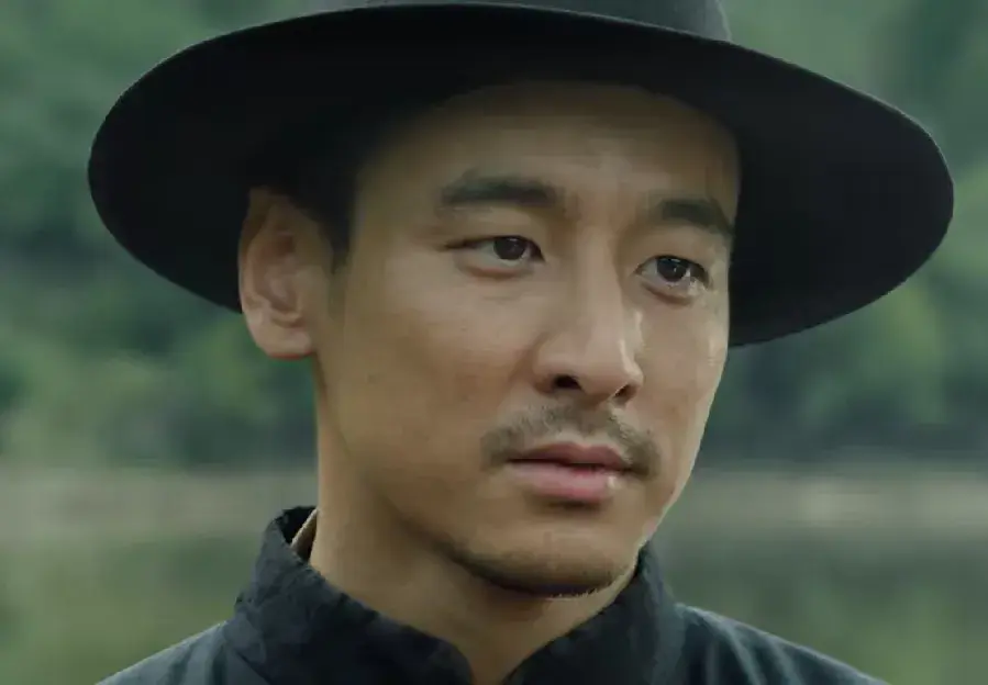 两年三部爆款，从打酱油到演主角，《归队》任彬也开始火起来了