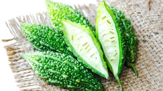 研究发现：经常吃苦瓜的人，过不了多久，肝脏或出现这7个变化！