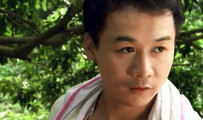 他曾是最成功的“虚竹”，今成外卖骑手！高虎息影10年后街头谋生