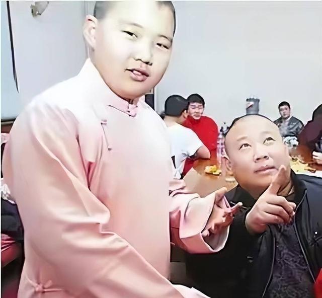 德云社家产之争落幕！郭麒麟用19年证明：没父爱也能赢弟弟