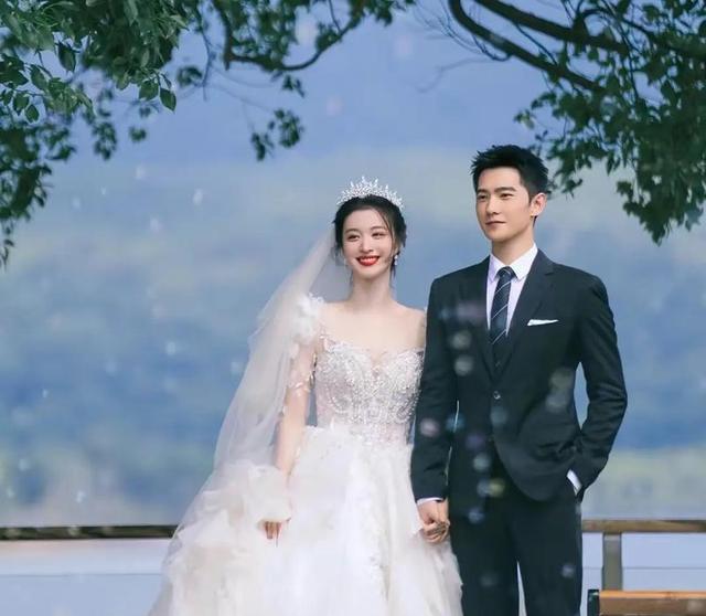 王楚然：两年了，还是没有杨洋幸运。