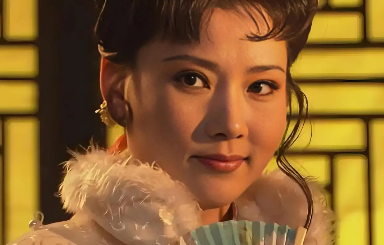 重温《大宅门》才知，为什么杨九红总是欺负槐花，却不敢为难香秀？