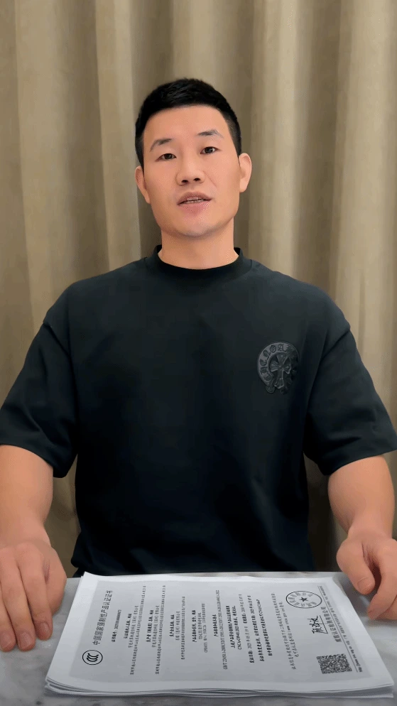 反诈老陈打假事件大结局，快手账号被封，彻底玩脱了