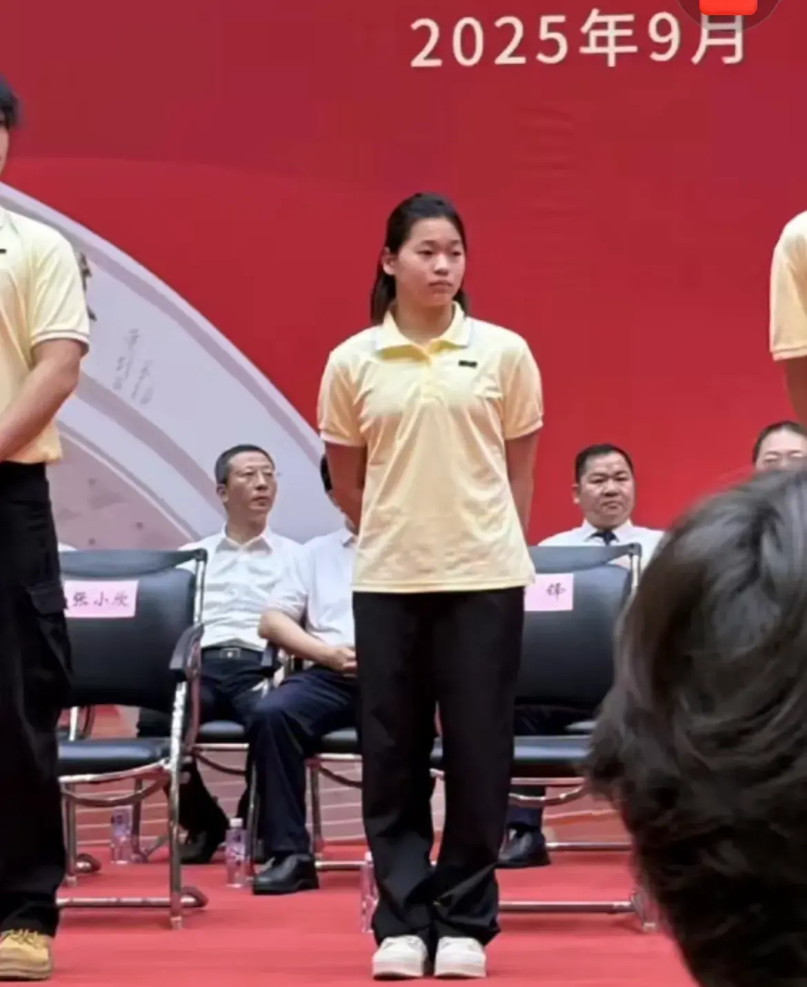 陈若琳调侃全妹大学开学后要不要谈场校园恋？全红婵反应笑翻全场