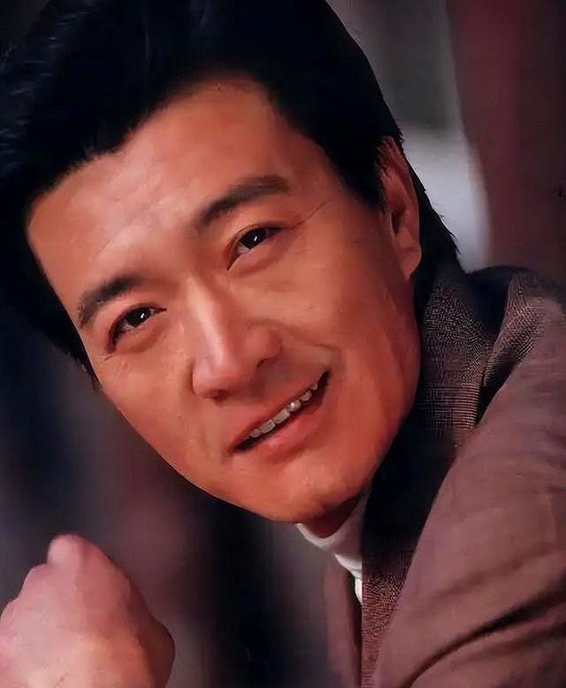 周里京：和现任25年无绯闻，却唯独愧对女儿和亡故30年的发妻！
