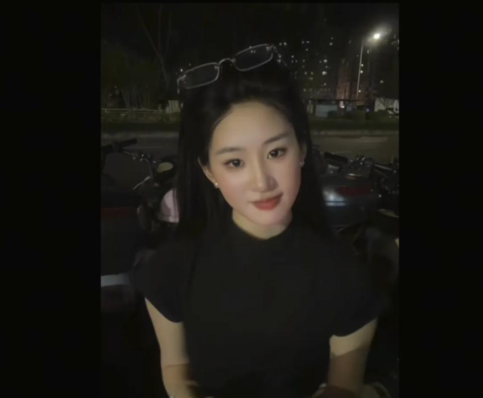 神似刘亦菲女孩4条视频涨粉20万，本人直播回应：“没有整容，天然的”