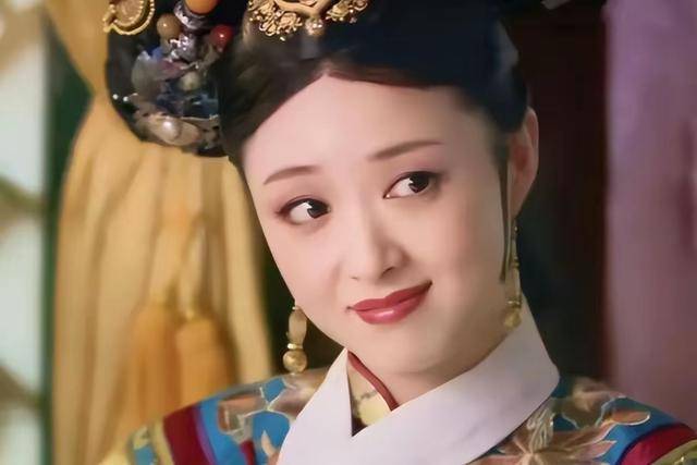 和蒋欣相恋多年，却转身娶了小4岁同校师妹，如今爱情事业双丰收