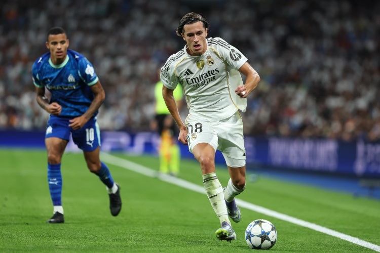 450分钟，卡雷拉斯是本赛季皇马阵中出场时间最多的球员