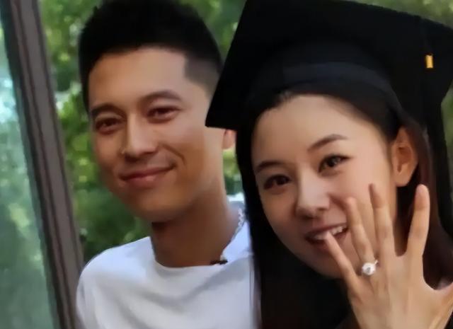 40岁李小萌：我这辈子最正确的决定，就是嫁给名气不如自己的王雷