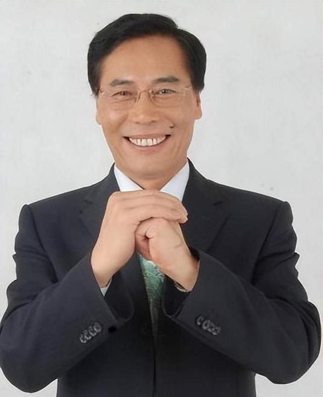 相声演员笑林：不抽烟、不喝酒，一天100个俯卧撑，59岁骤然离世