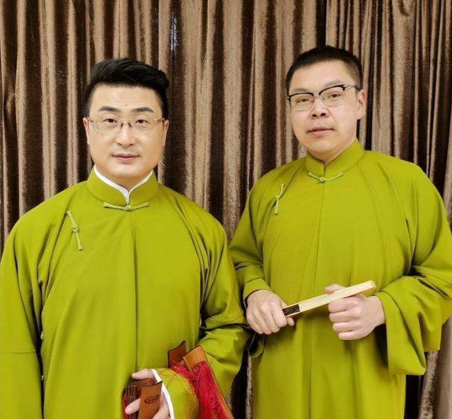 痛心！相声演员修明炎去世，仅42岁，一家三口都没了，搭档曝死因