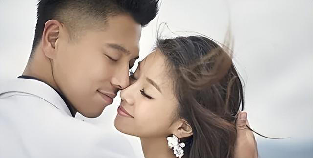 40岁李小萌：我这辈子最正确的决定，就是嫁给名气不如自己的王雷