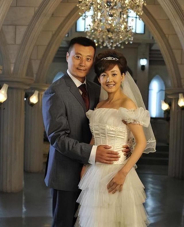 演员牛莉：我这辈子最正确的决定，就是为普通的丈夫连生了仨孩子