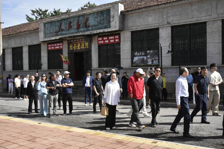 Сʷ+Ӱ+ģʽͷӰҵǩԼפ