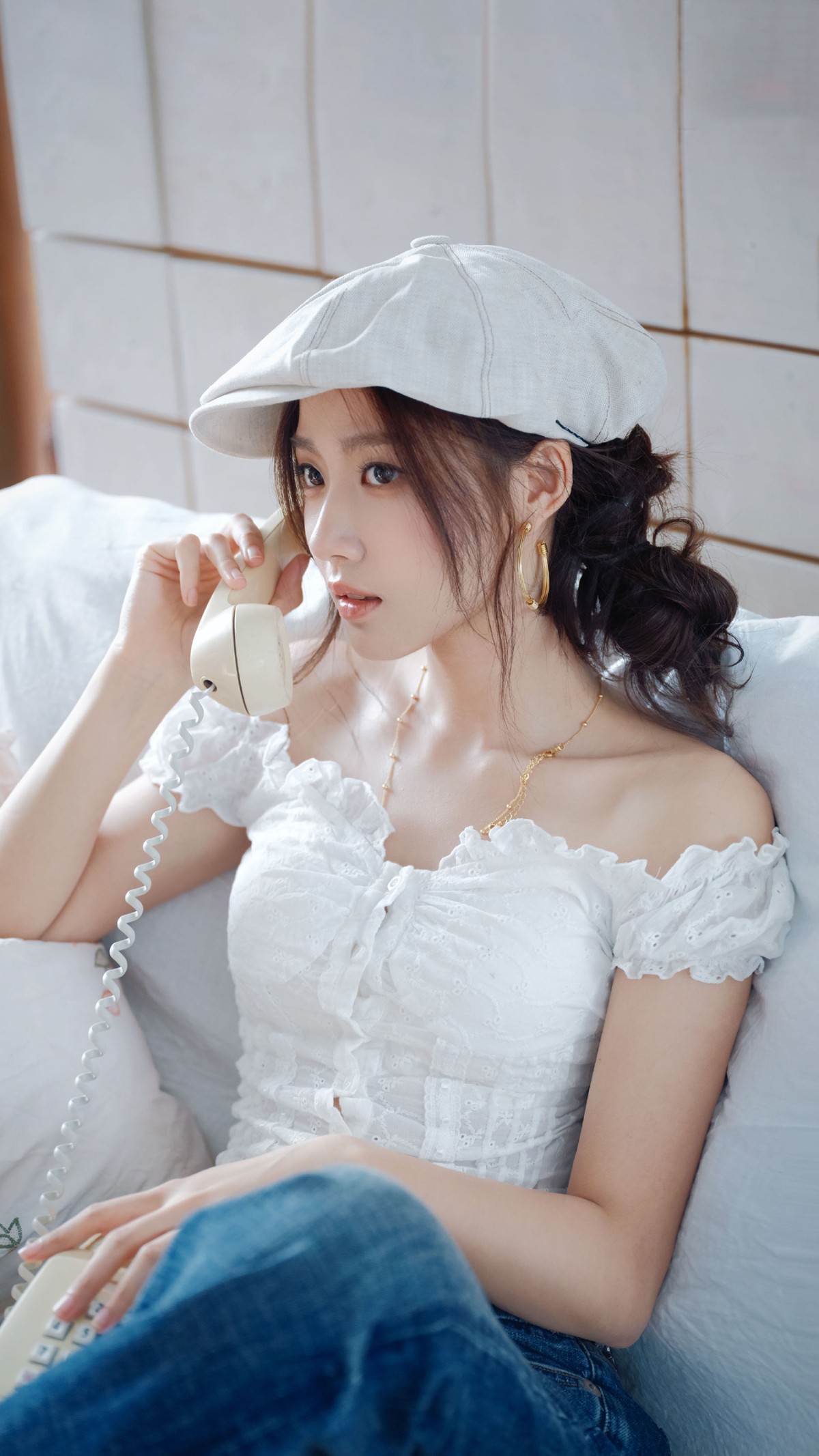 卢昱晓千禧辣妹风