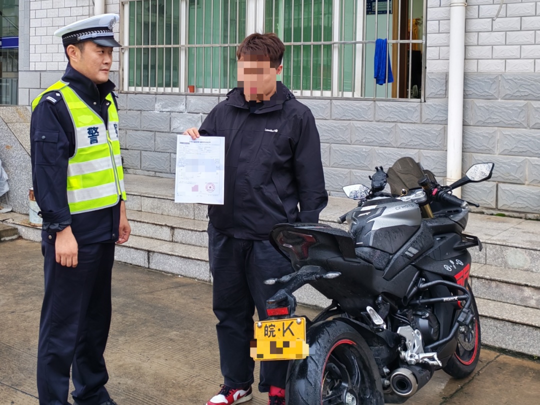 两男子发抖音“自曝”，阜阳交警立刻找到他们！