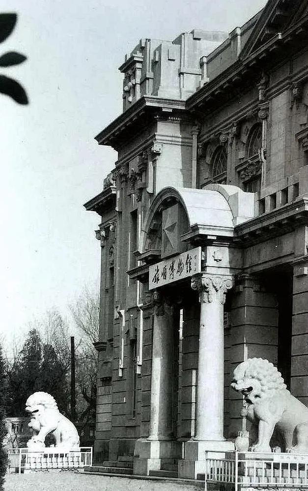 清朝王府石狮子流落旅顺，日本人运走内幕，藏品今何在？